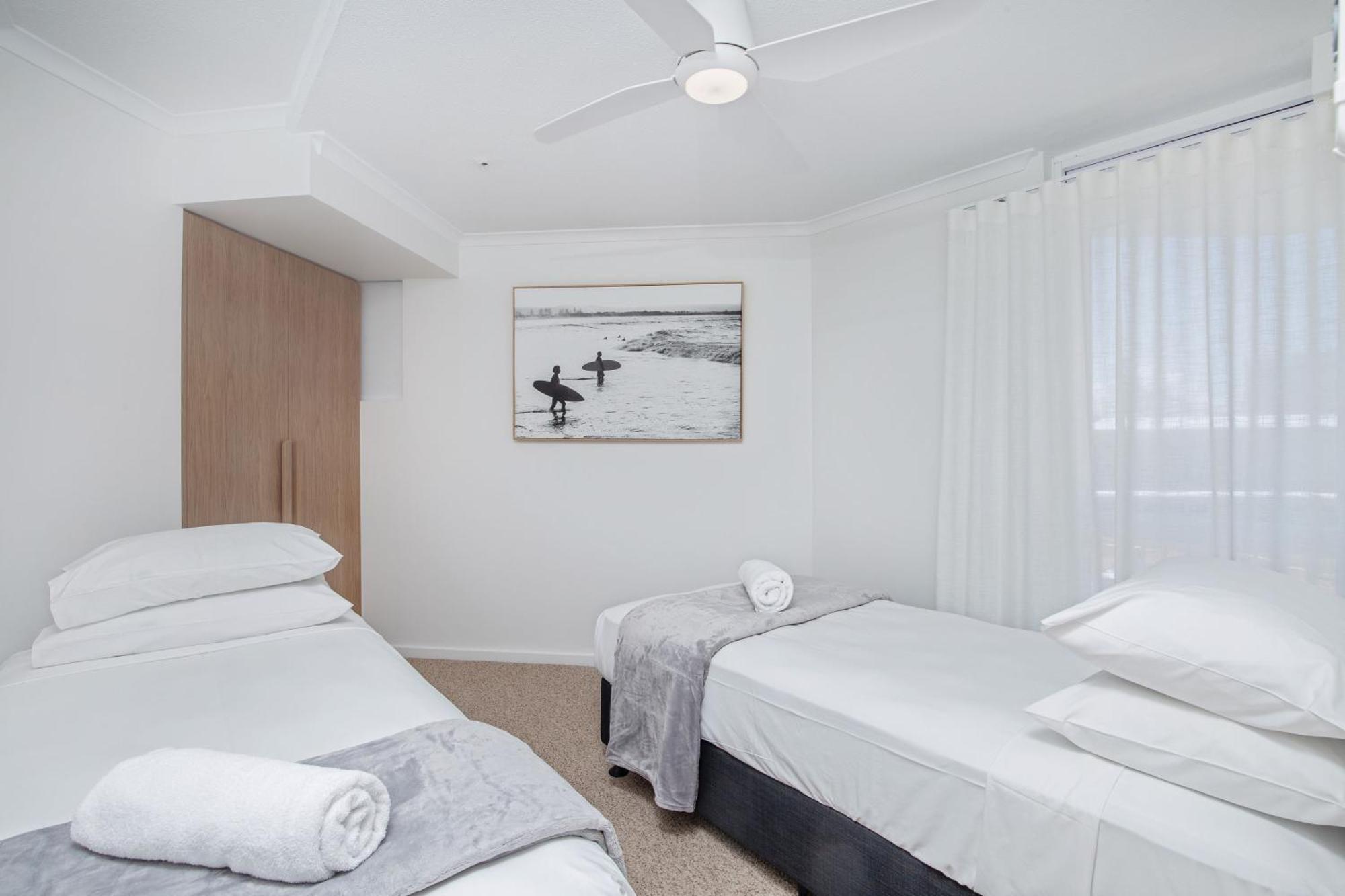 Crystal Beachfront Apartments Gold Coast Dış mekan fotoğraf