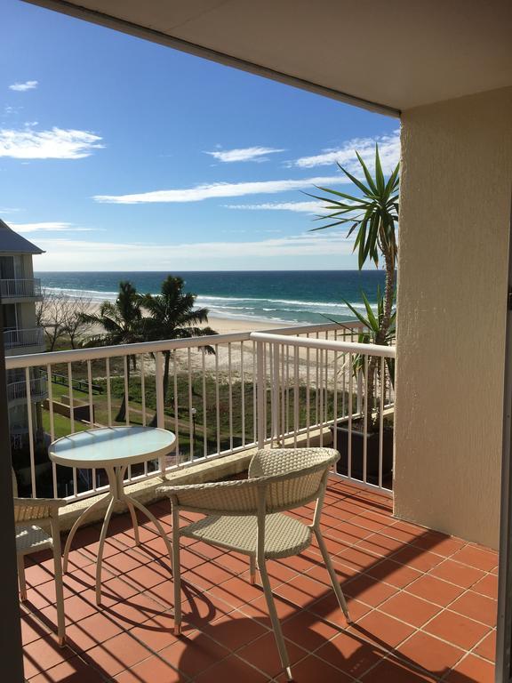 Crystal Beachfront Apartments Gold Coast Dış mekan fotoğraf