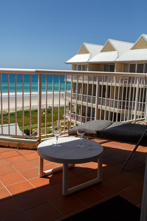 Crystal Beachfront Apartments Gold Coast Dış mekan fotoğraf