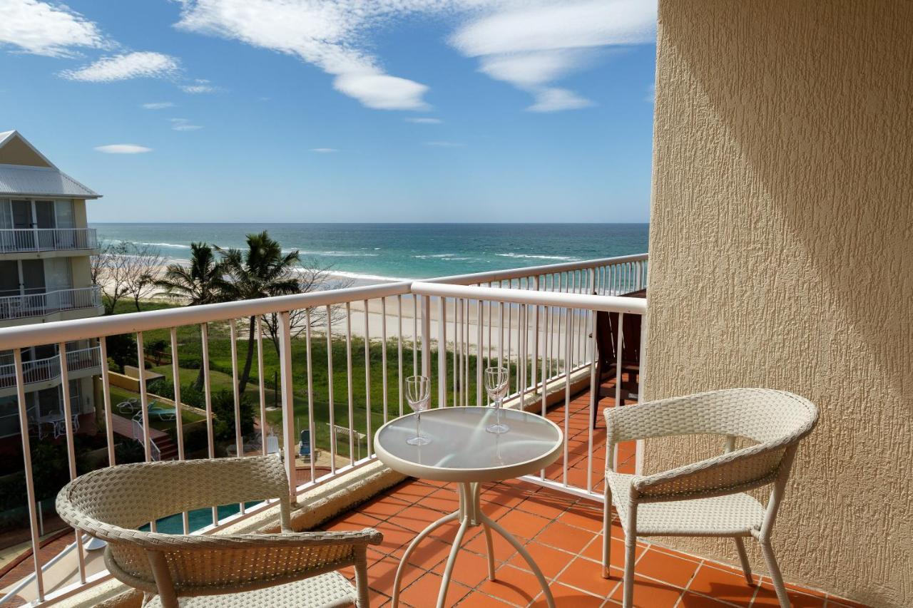 Crystal Beachfront Apartments Gold Coast Dış mekan fotoğraf